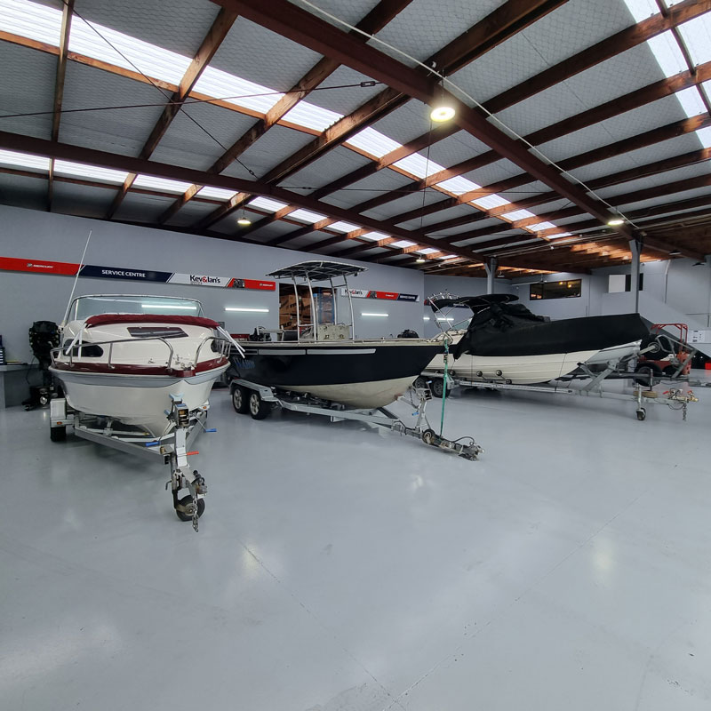 Mercury outboard service